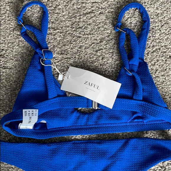 Blue bikini - Picture 2 of 2